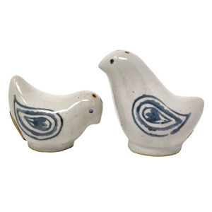 Vintage Vandor Pottery Bird Salt and Pepper Shakers Japan MCM Scandi Japandi